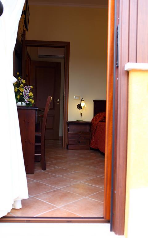 Casa Vacanze S. Marco Valderice Room photo